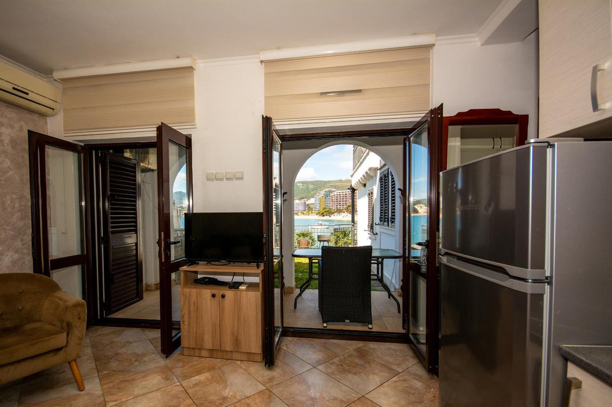 Sea Pearl Apartments Rafailovici Kültér fotó